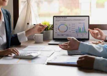 Guide To Corporate Finance Consulting | Kronos Group